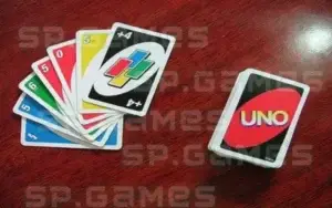 بعض من أوراق لعبة الاونو UNO
